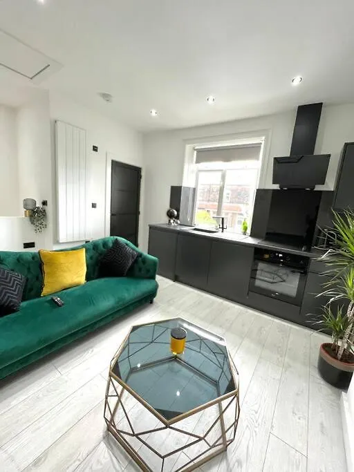 Farsley Studio Apartment